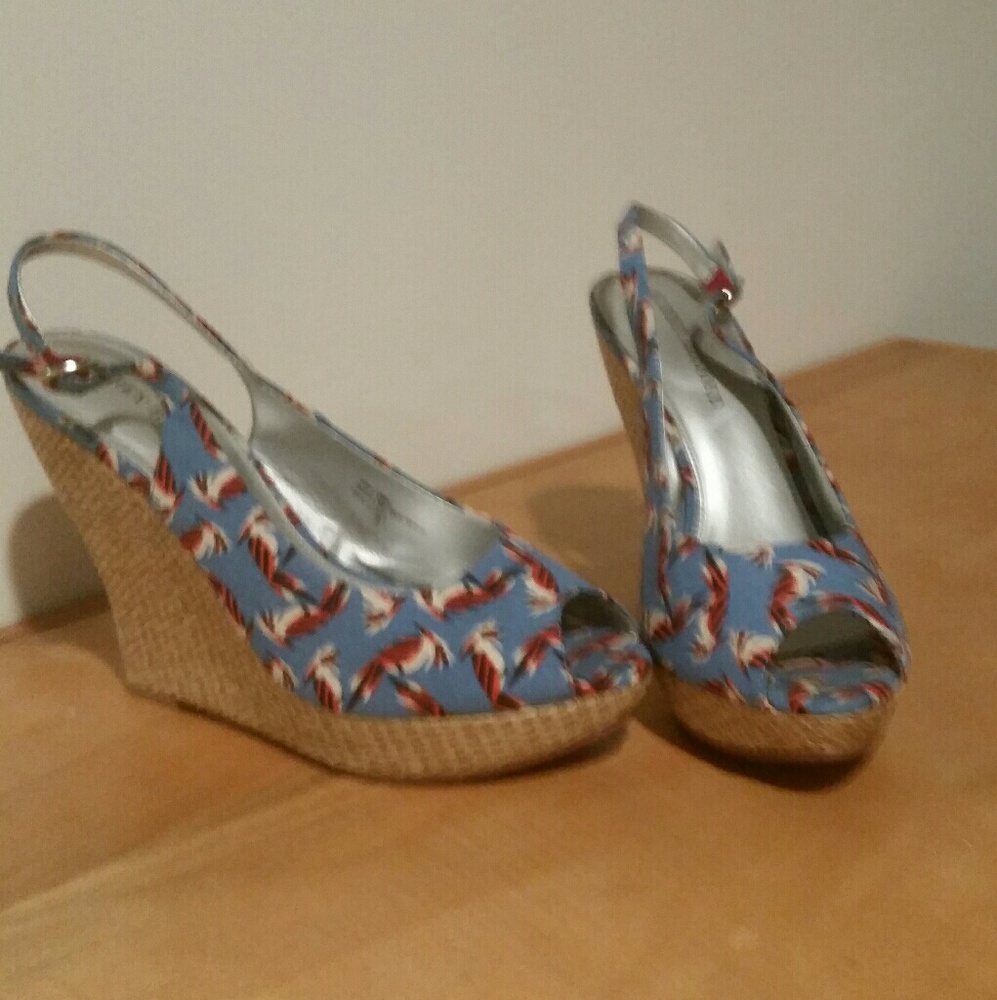 Audley Brooke size 9 peep toe wedges